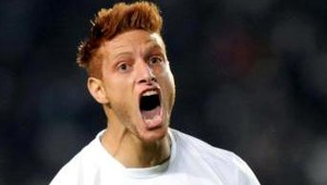 Parádny gólový oblúčik! Tribúny v tranze, modlitby na trávniku