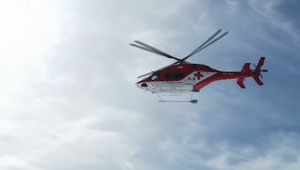 Horskí záchranári majú za sebou náročné záchranné akcie. Upozorňujú, že na hrebeňoch stále vládnu zimné podmienky