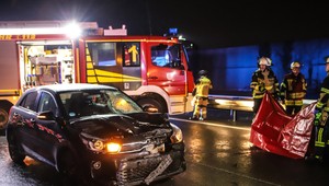 Tragédia na diaľnici: Muža zrazili dve autá počas toho, ako sa snažil chytiť psa inej vodičky