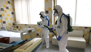 V Európe identifikovali prvý prípad nového variantu z Afriky