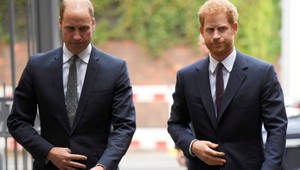 Spor pretrváva! William sa hnevá, že Harry KLAMAL svet o narodení Archieho!