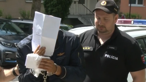 Tváril sa ako výborný spoločník, nakoniec ho olúpil: 30-ročný muž mladíka dokopal a okradol