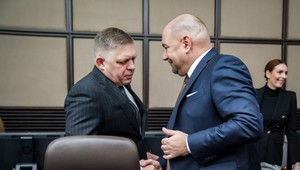 Fico tvrdí, že opozícia sa snaží stopnúť európske zdroje, europoslanec oponuje, že to nedáva zmysel