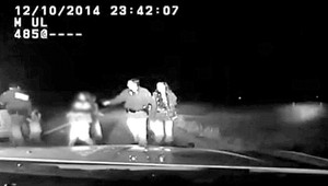 Divoká naháňačka. Žena unikala policajtom so šiestimi deťmi