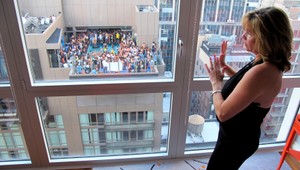 Právnik radí. Ako sa vysporiadať s neprispôsobivými susedmi