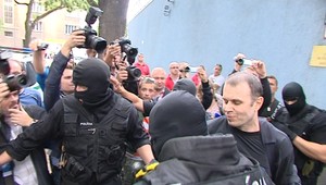 VIDEO: Údajného bossa Yegorova opäť chytili kukláči