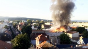 Obrovské plamene vystrašili obyvateľov Piešťan. Horel známy diskobar