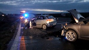 Zrážka áut pri Humennom, zranila sa tridsaťročná žena