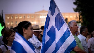 Komisia navrhla pre Grécko 7 miliárd, za pôžičku ručia všetky štáty Únie