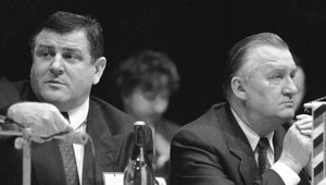 Slovenská republika oslavuje štvrťstoročie. Prišli krajšie zajtrajšky?