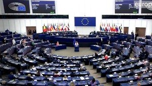 Europoslanci pri probléme s palivom ukazujú na brexit. Briti nesúhlasia