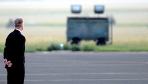 Útok na verejného činiteľa. Rádoví prokurátori ochranku nemajú