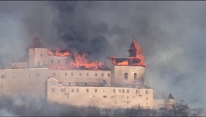 Pamiatky v ohrození: Dokáže vláda zabrániť katastrofe, akou bol požiar Krásnej hôrky?