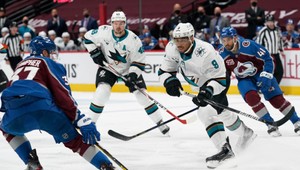 Zaboxuje si youtuber Paul proti hokejistovi San Jose?