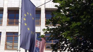 Cudzinci chcú podnikať na Slovensku. Nevedia sa prebiť cez byrokraciu