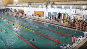 Na plaveckom výcviku dievčatko (7) stiahol do kabínky muž. Zdrogované skončilo v nemocnici