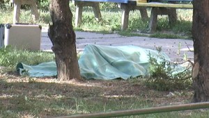 Muž (68) vypadol z okna. Podľa susedov bol čudák