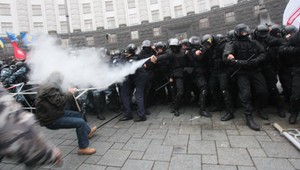 Násilné protesty na Ukrajine, opozícia žiada integráciu s EÚ
