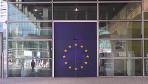 Štáty EÚ súhlasili s predĺžením platnosti sankcií voči ruským predstaviteľom