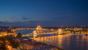 Maďarsko: Krajina guľôčkového pera a hologramu