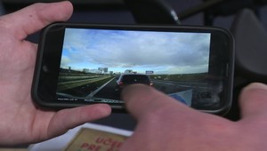 VIDEO: Vodič vedome blokoval sanitku, ktorá bola na ceste za pacientom