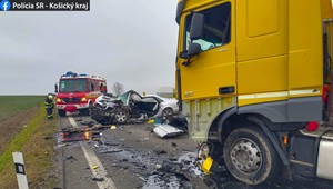 Tragédia pri Trebišove: Vodič neprežil čelnú zrážku s kamiónom