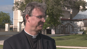 Biskup Trstenský o pápežovi: Stretli sme sa viackrát, ide o pokorného a vnímavého muža