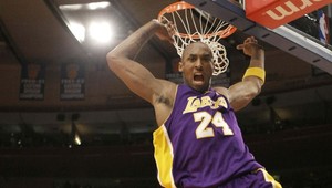 Kobe Bryant zničil New York Knicks