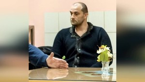 Bola polícia pri zaistení mobilu Bödöra príliš mierna? Novinárke Holcovej ho prelustrovali celý