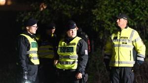 Tri predvianočné tragédie: Dvaja ľudia zahynuli pri dopravných nehodách, tretieho zachytil vlak