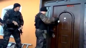 VIDEO. A je to! v prevedení špeciálneho policajného komanda