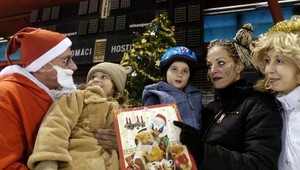 HUSTÝ Mikuláš na korčuliach