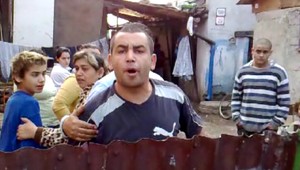 Rómovia zavolali na suseda policajtov! Vraj strieľal do detí