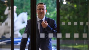 Vláda schválila balík opatrení na konsolidáciu verejných financií