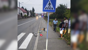 Muž na kolobežke narazil do dopravnej značky, mal takmer 2 promile