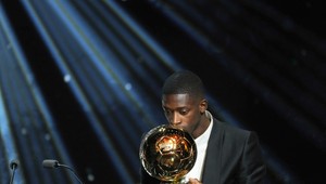 Francúzsky futbalista Ousmane Dembele získal Zlatú loptu magazínu France Football