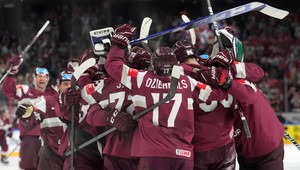 Súhrn MS v hokeji, 12. deň: Slováci letia domov a Švajčiari sú bez miliónu frankov