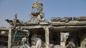 Útok počas prímeria. Samovražedný atentátnik zabil sedem vojakov