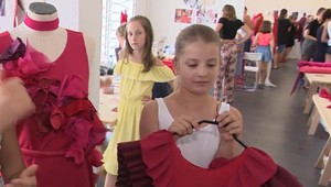 Špeciálny kurz šitia pre deti. Za pár dní sa z nich stali módni návrhári