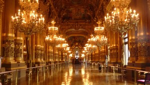 Zámok vo Versailles bol evakuovaný v dôsledku bombovej hrozby