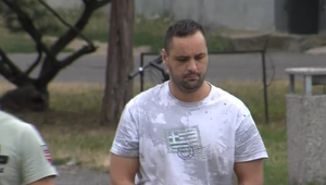 Po tom, čo si odsedel škrtenie otca, vydieral nožom vlastnú matku