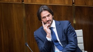 Odvolávanie Kaliňáka trvalo 13 hodín. Debata sa ho ale týkala len vzdialene