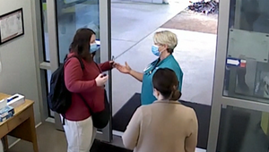 Austrálčanka otrávila rodinu jedovatými hubami. Od súdu dostala tri doživotia