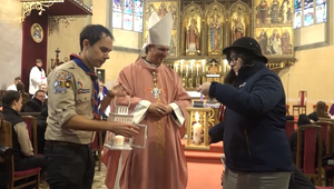 Betlehemské svetlo si prevzali Poľskí skauti v Spišskej Kapitule