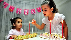 Vianoce nemá každý. Čo robia cez sviatky tí, ktorí ich neoslavujú?