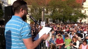 Iba predčasné voľby posunú Slovensko k lepšiemu, tvrdia aktivisti. Budú zbierať podpisy