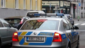 Muž napadol zahraničných študentov, pretože hovorili cudzím jazykom