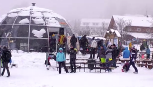 Na Donovaloch pribúda počet návštevníkov, no oproti minulému roku ide o 40% pokles