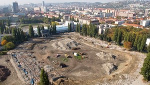 Na Tehelnom poli môže byť štadión, ale aj diera