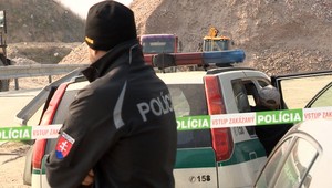 NAKA vyšetruje prípad korupcie pri stavbe obchvatu. Svedok opísal ceny za vydanie dokumentov